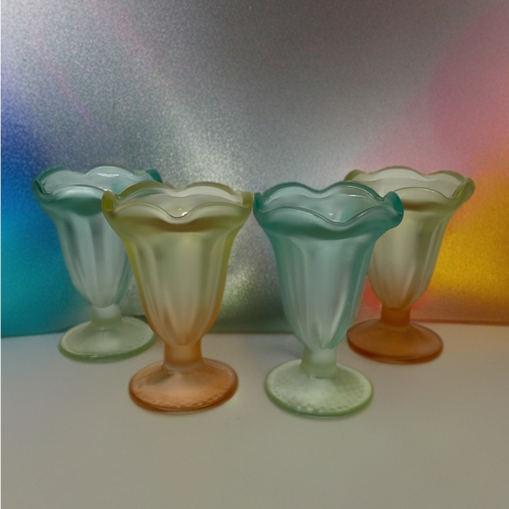 Set of 4 Vintage Libbey Ka-Dinks Frosted Parfait or Sundae Glasses